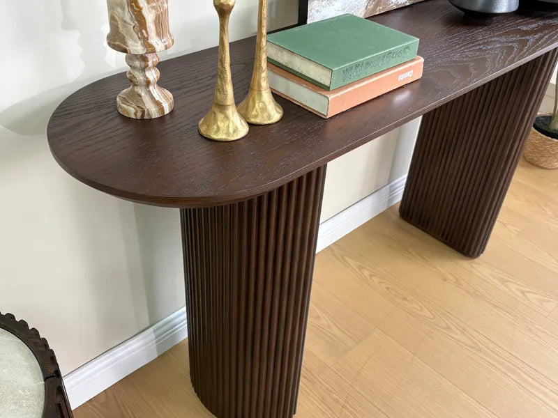 Capri Signature Console
