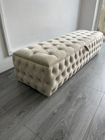 Luxury Tufted Velvet Storage Bench