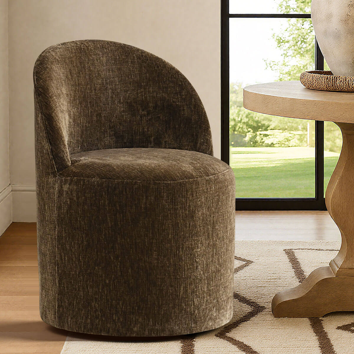 Oakline Grande Dining Set