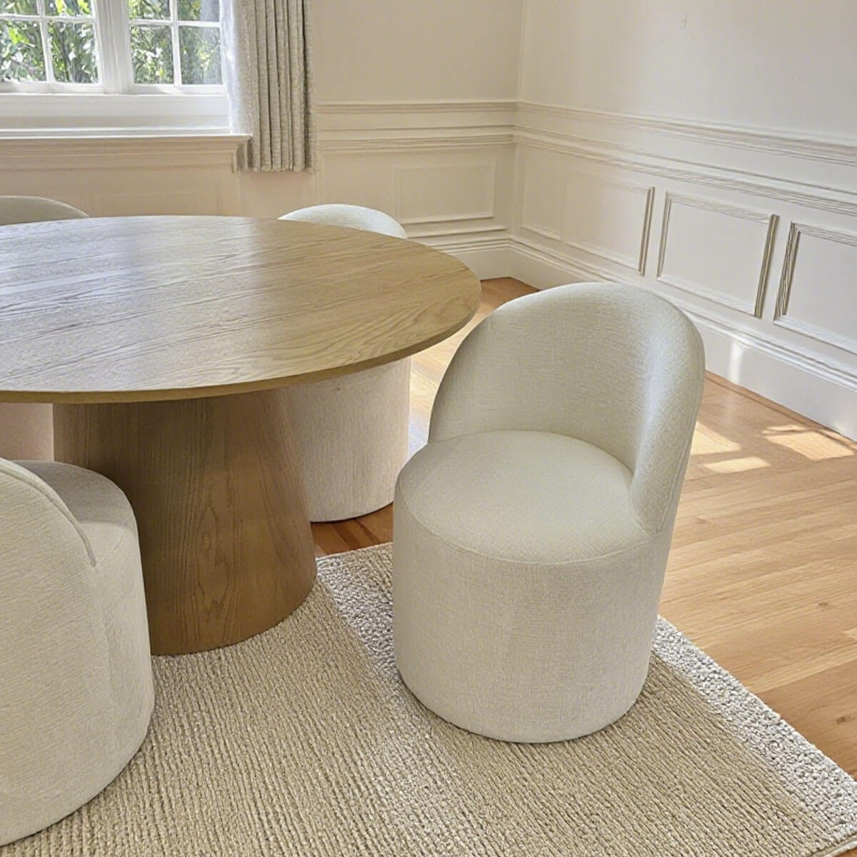 Oakline Grande Dining Set