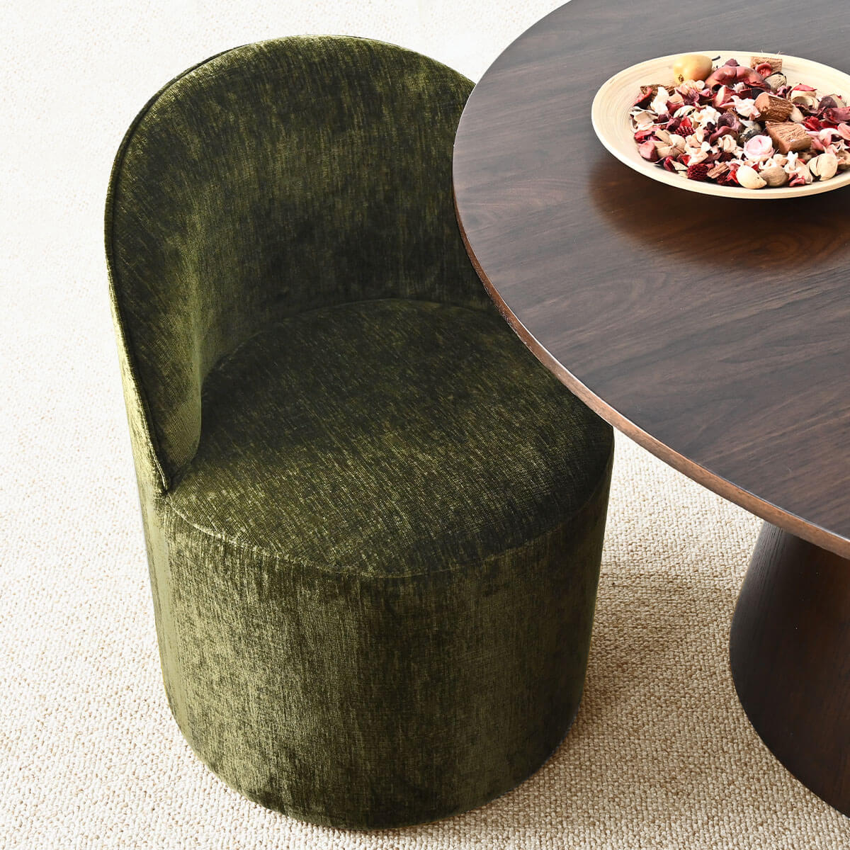 Oakline Grande Dining Set