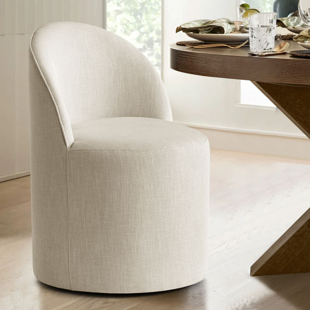 Oakline Grande Dining Set
