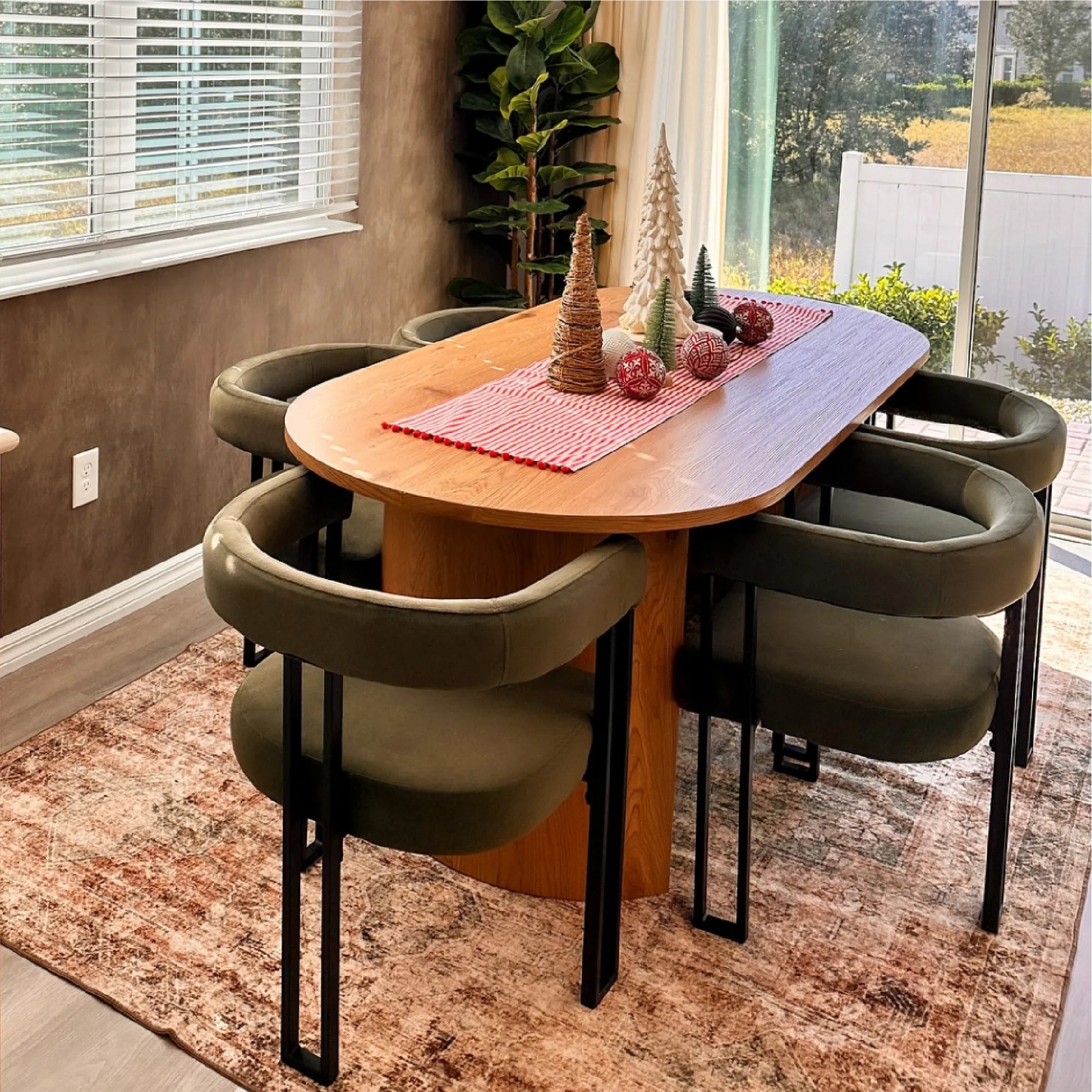 HavenCraft Dining Set