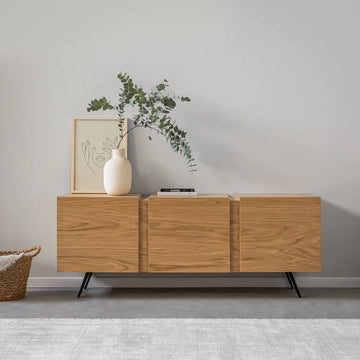 Nordic Oak Console – Minimalist Natural Wood Look