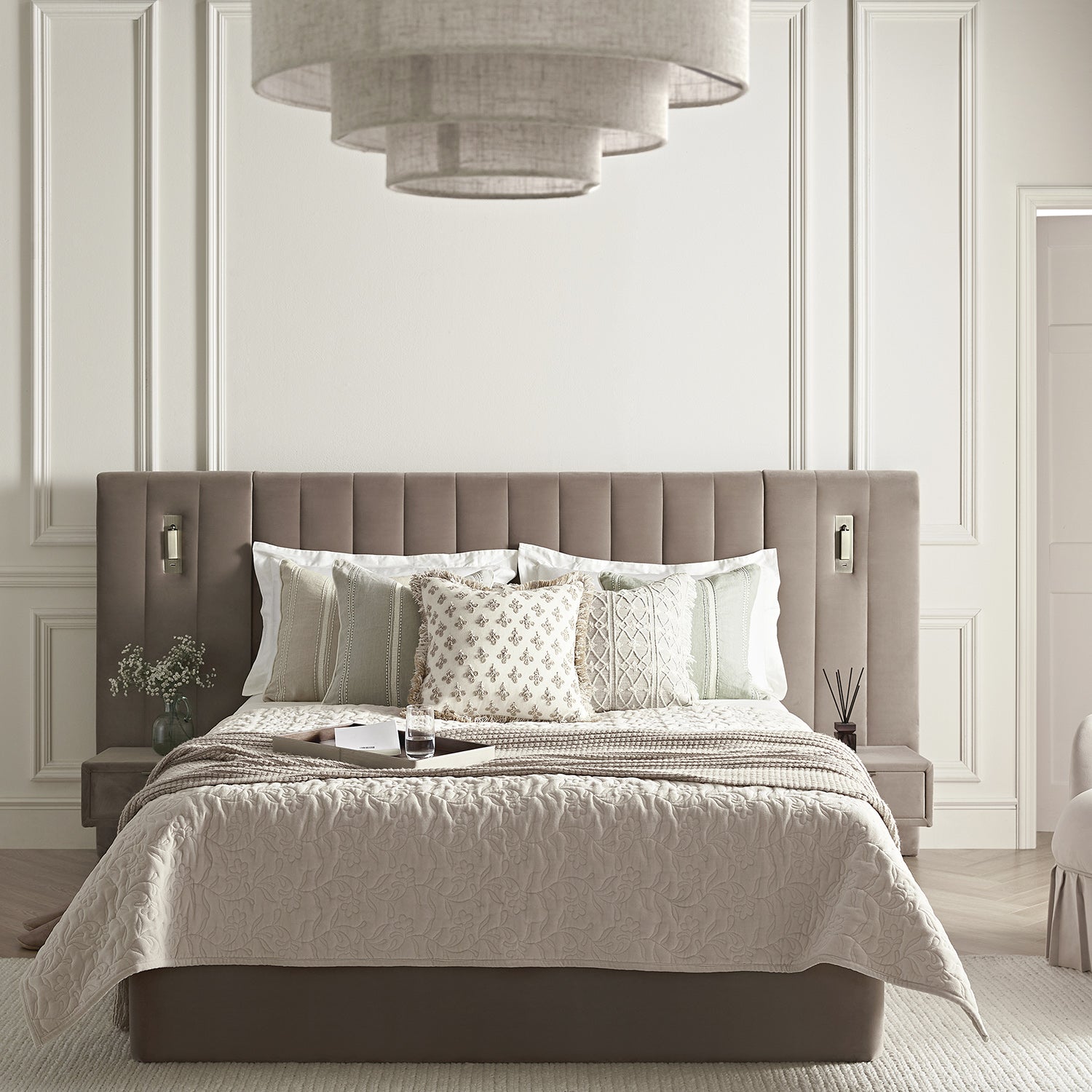 Serenzo Modern Bed