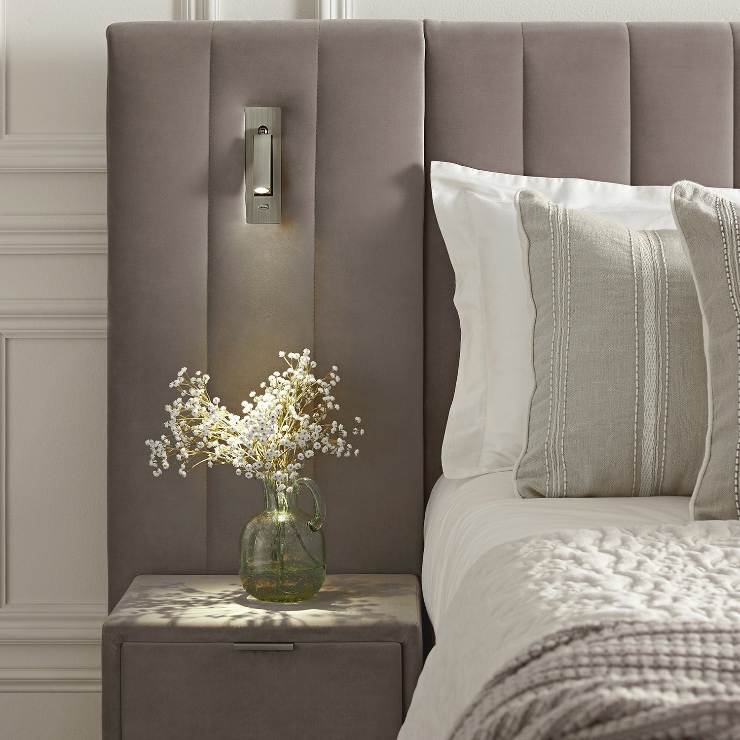 Serenzo Modern Bed