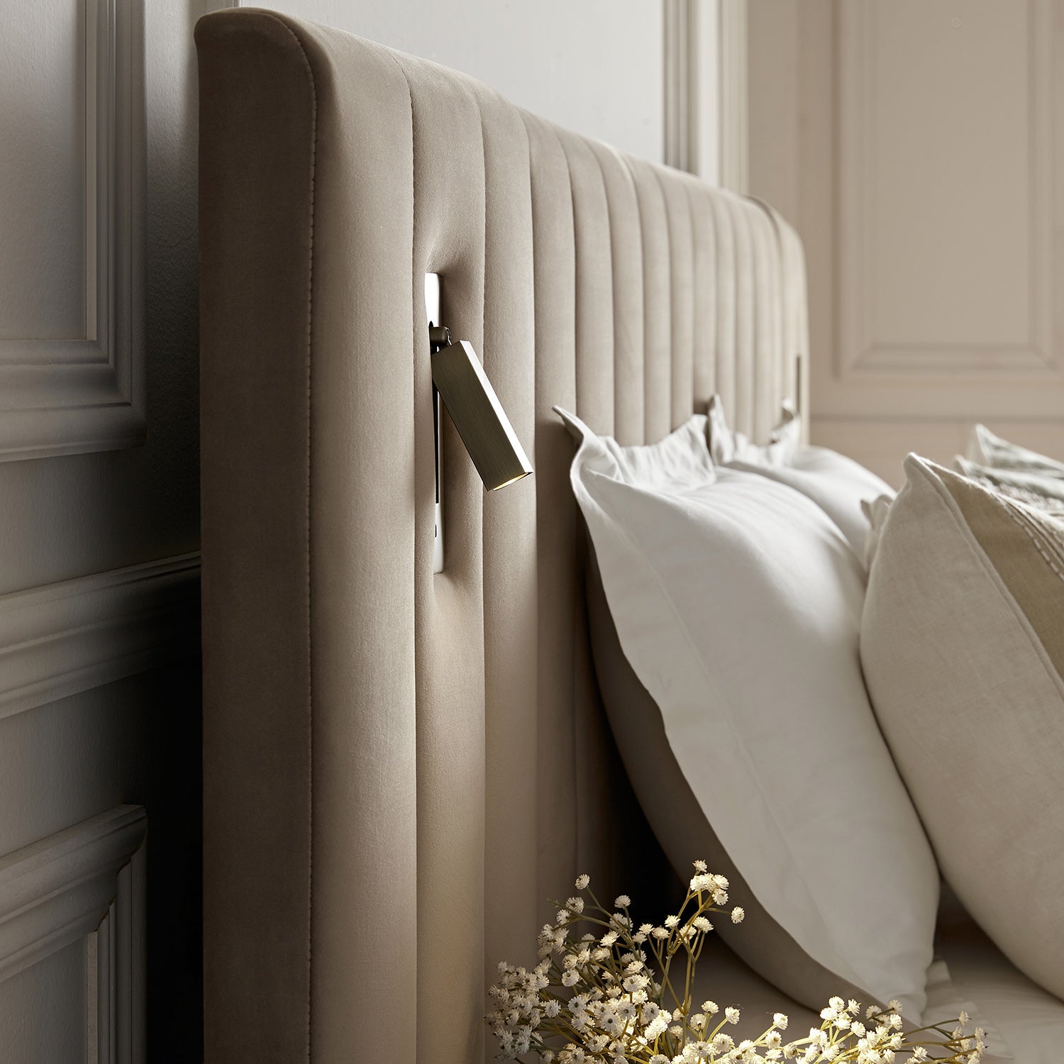 Serenzo Modern Bed