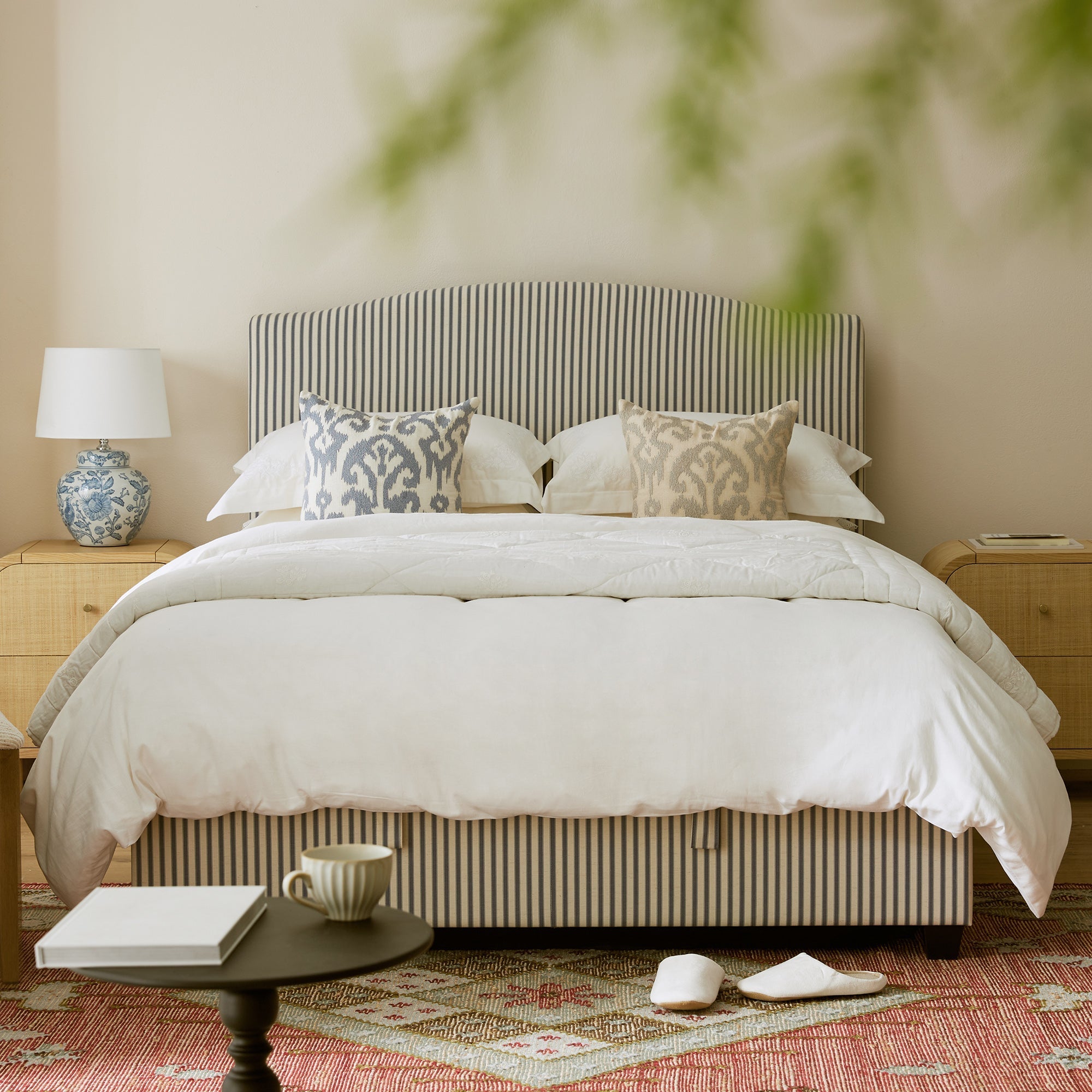 Tarello Grand Bed