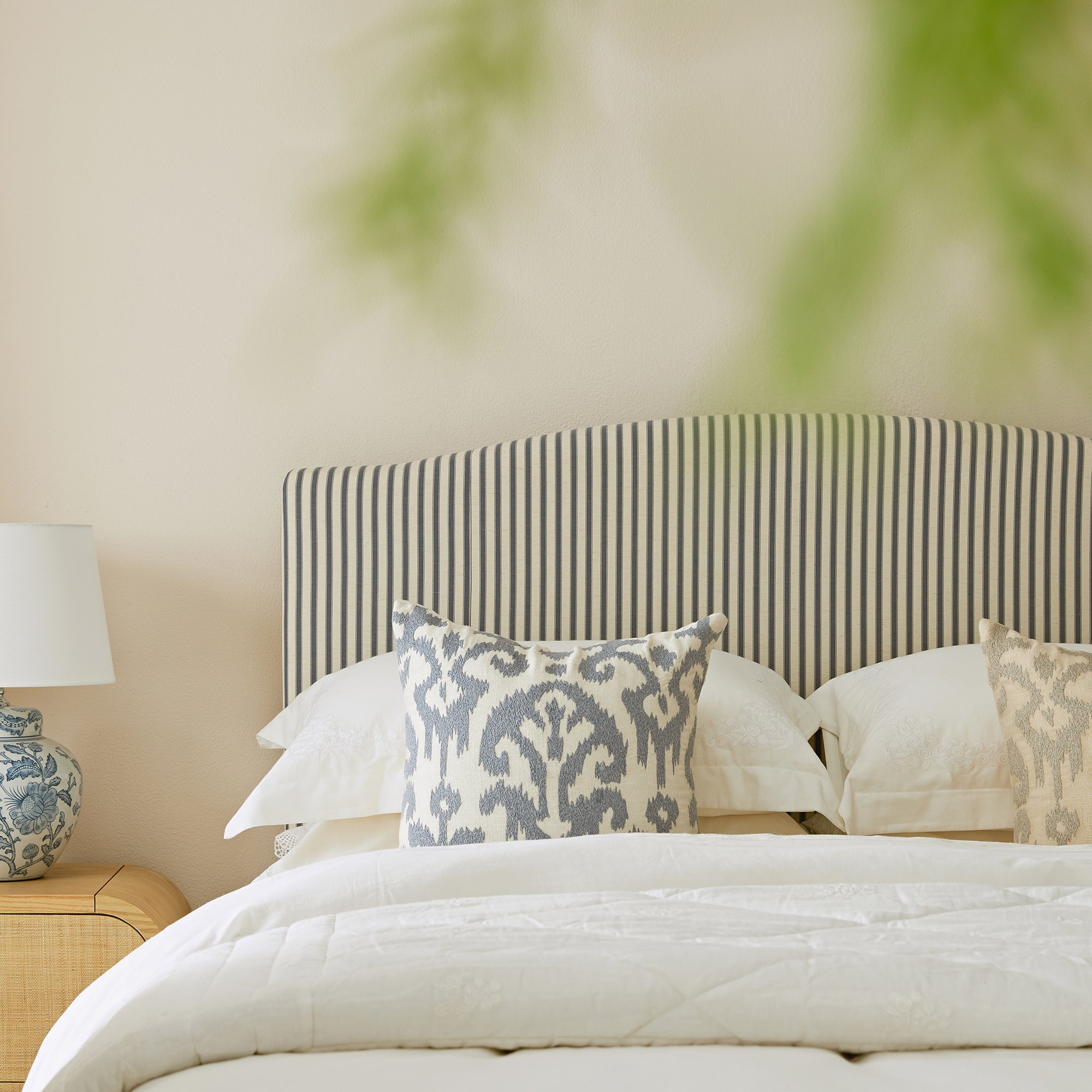 Tarello Grand Bed