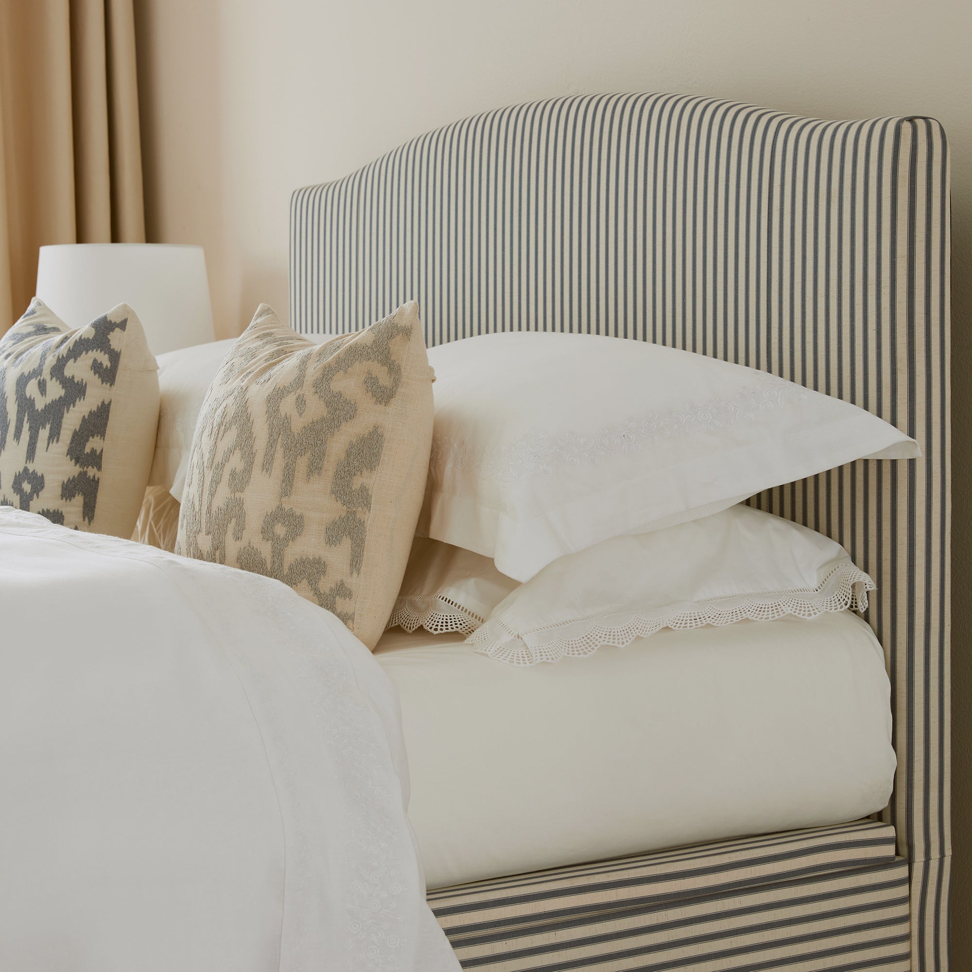 Tarello Grand Bed