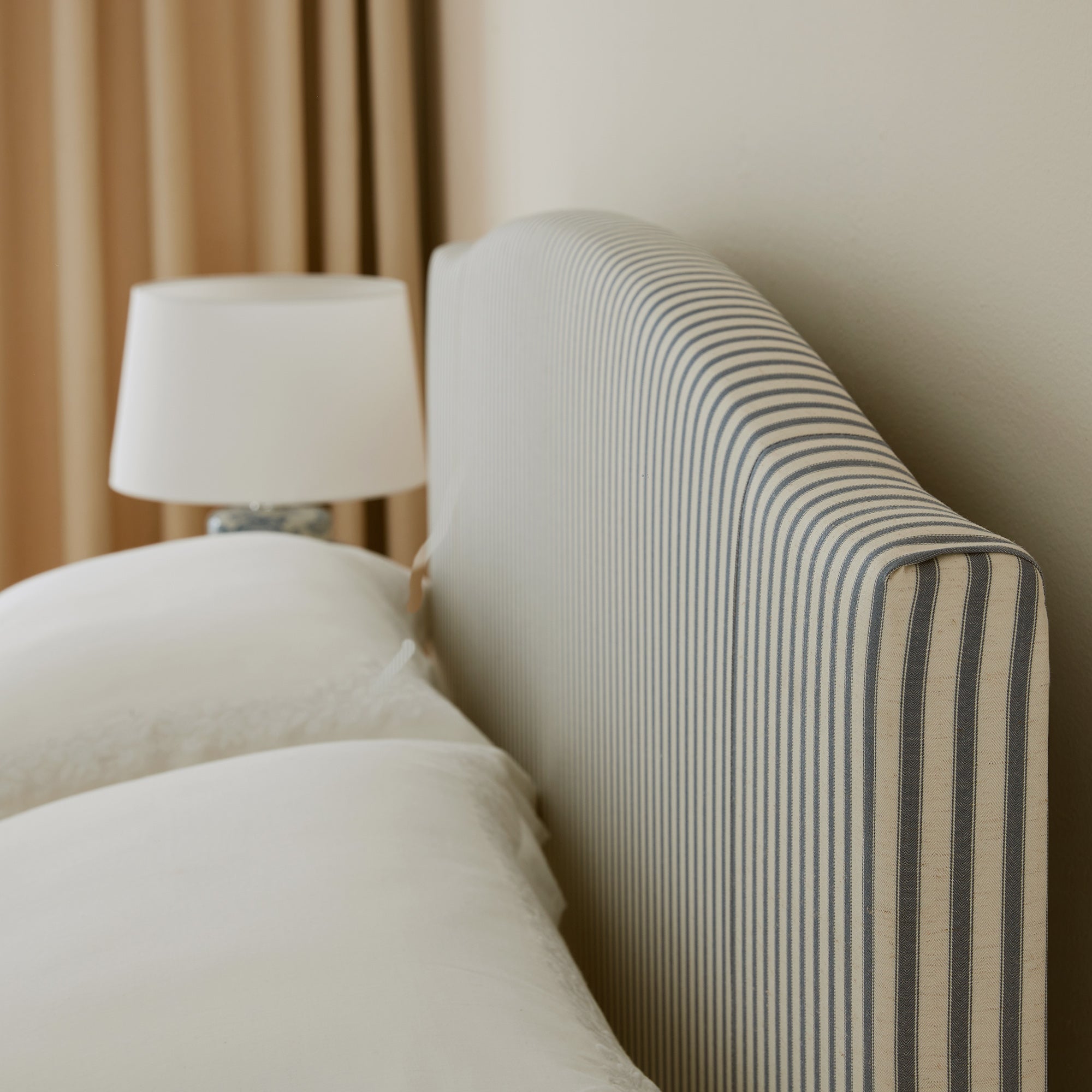 Tarello Grand Bed
