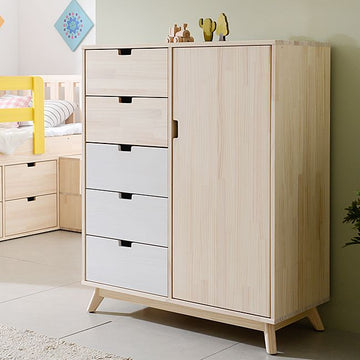 Arlo Kids Wardrobe