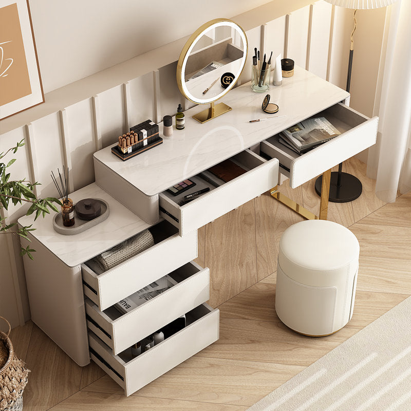 ZARELLE Makeup Studio