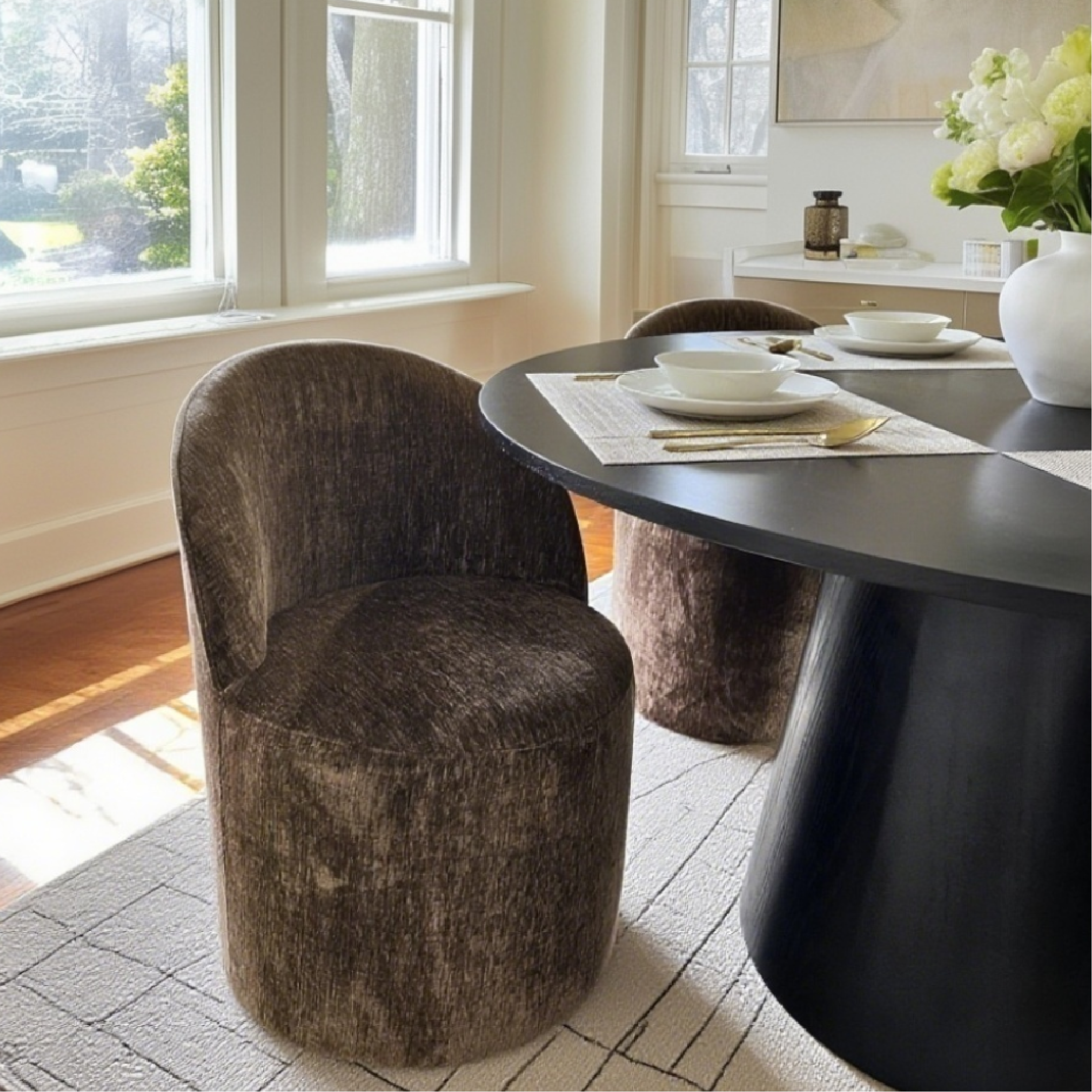 Oakline Grande Dining Set