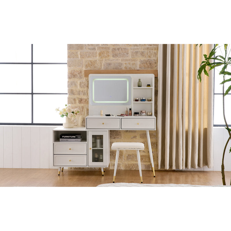 LUMIÈRE Beauty Vanity