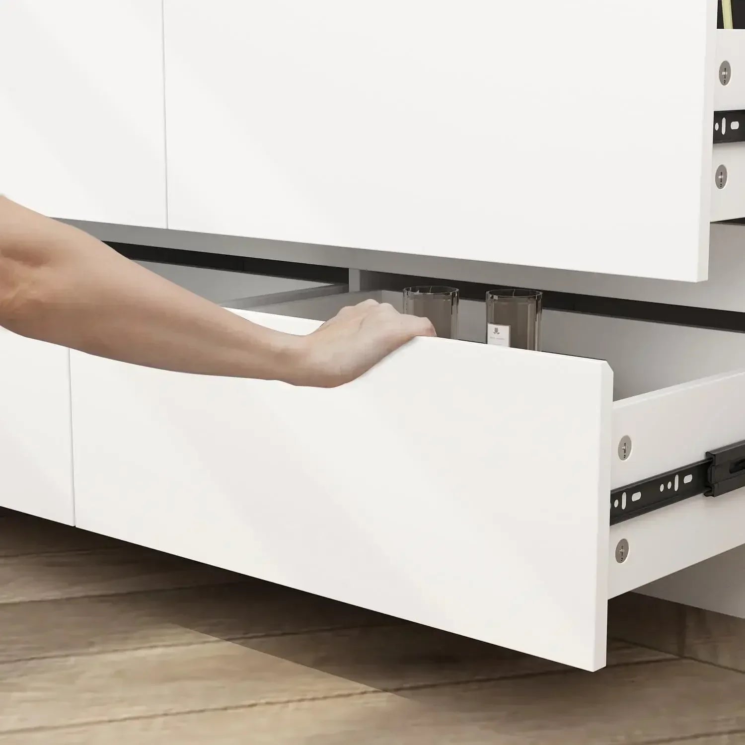 WhiteSpan 9-Drawer Dresser