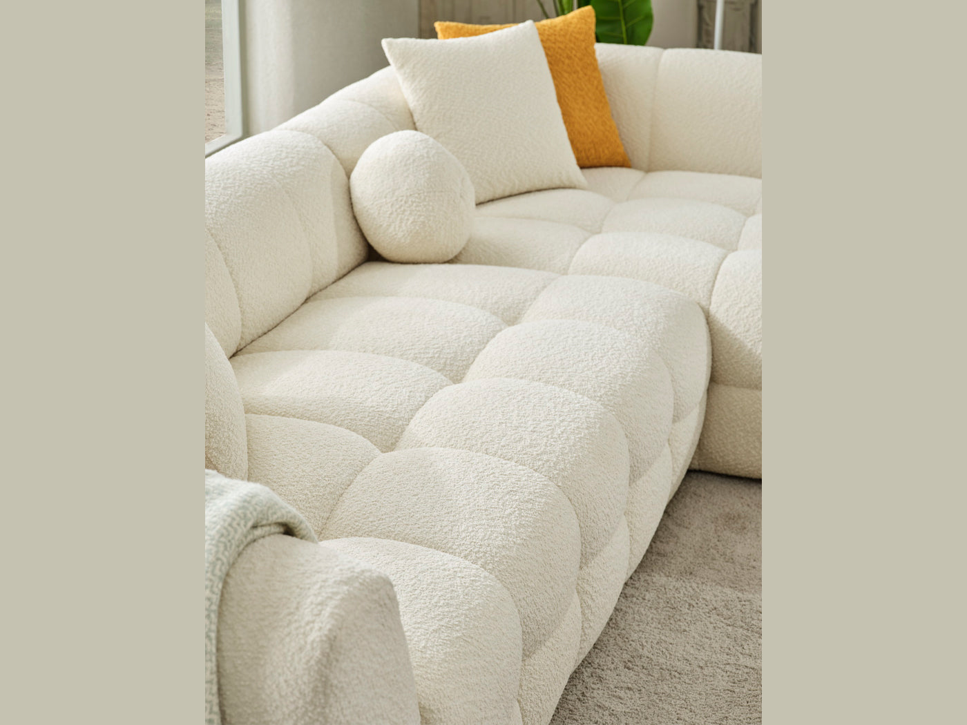 BRAVENTO Royal Sofa