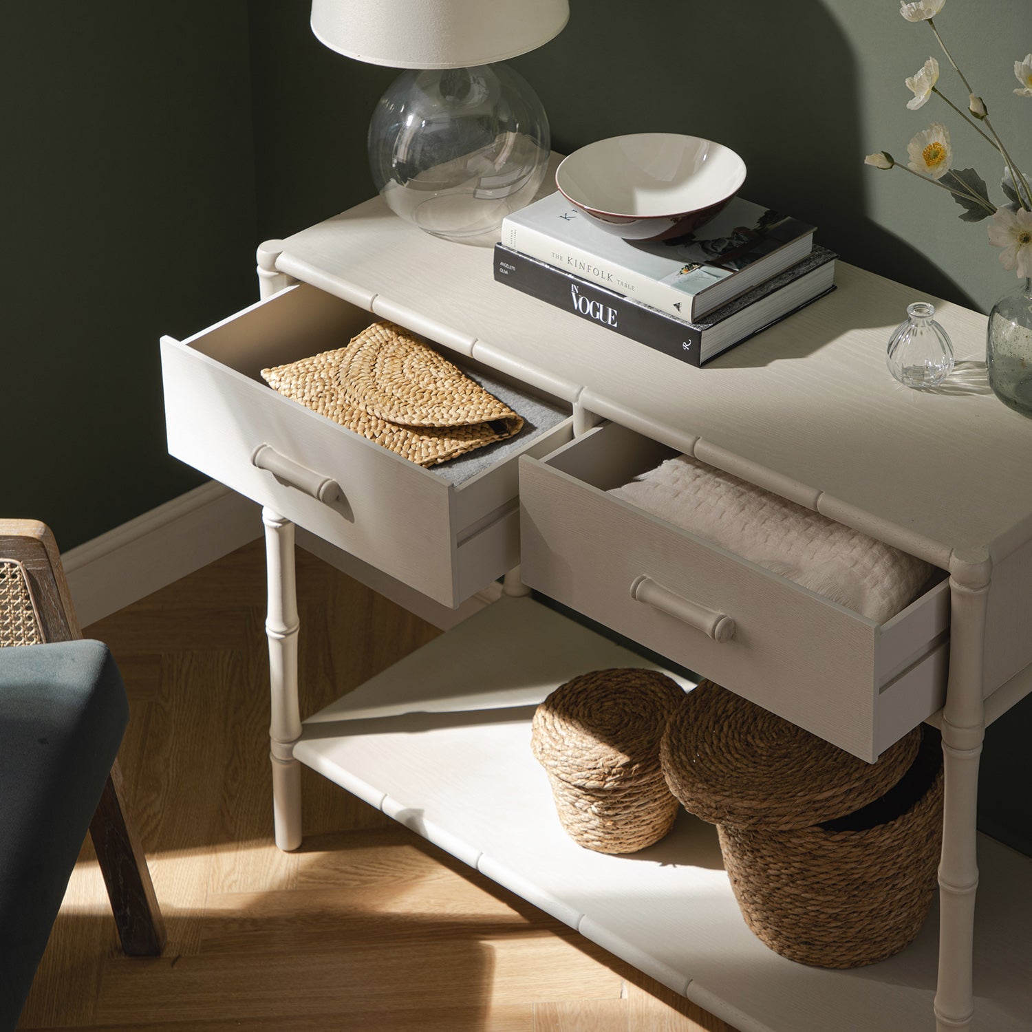 Siena Console