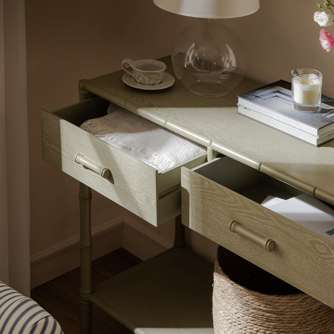Capri Console