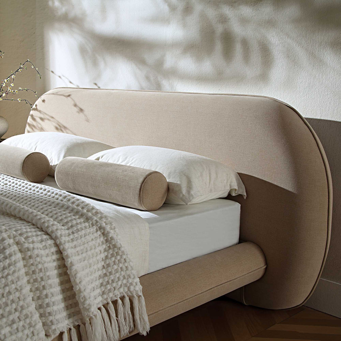 Ventara Royal Bed
