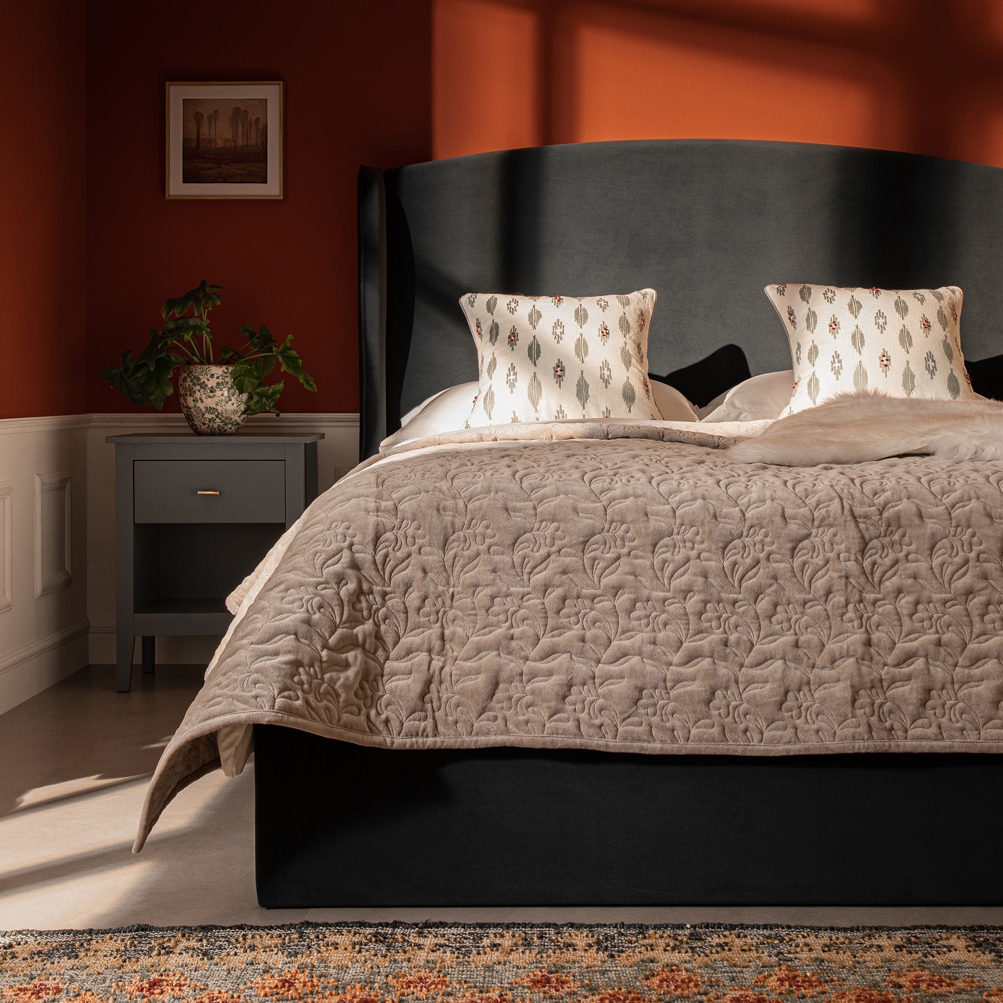 Elvano Comfort Bed