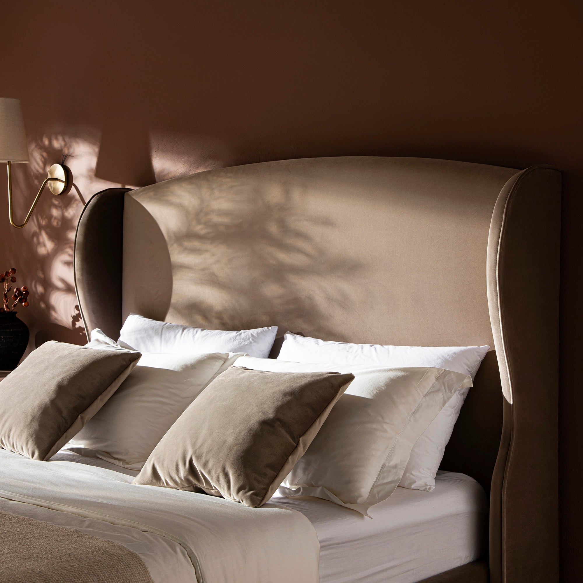 Aurelio Majesty Bed