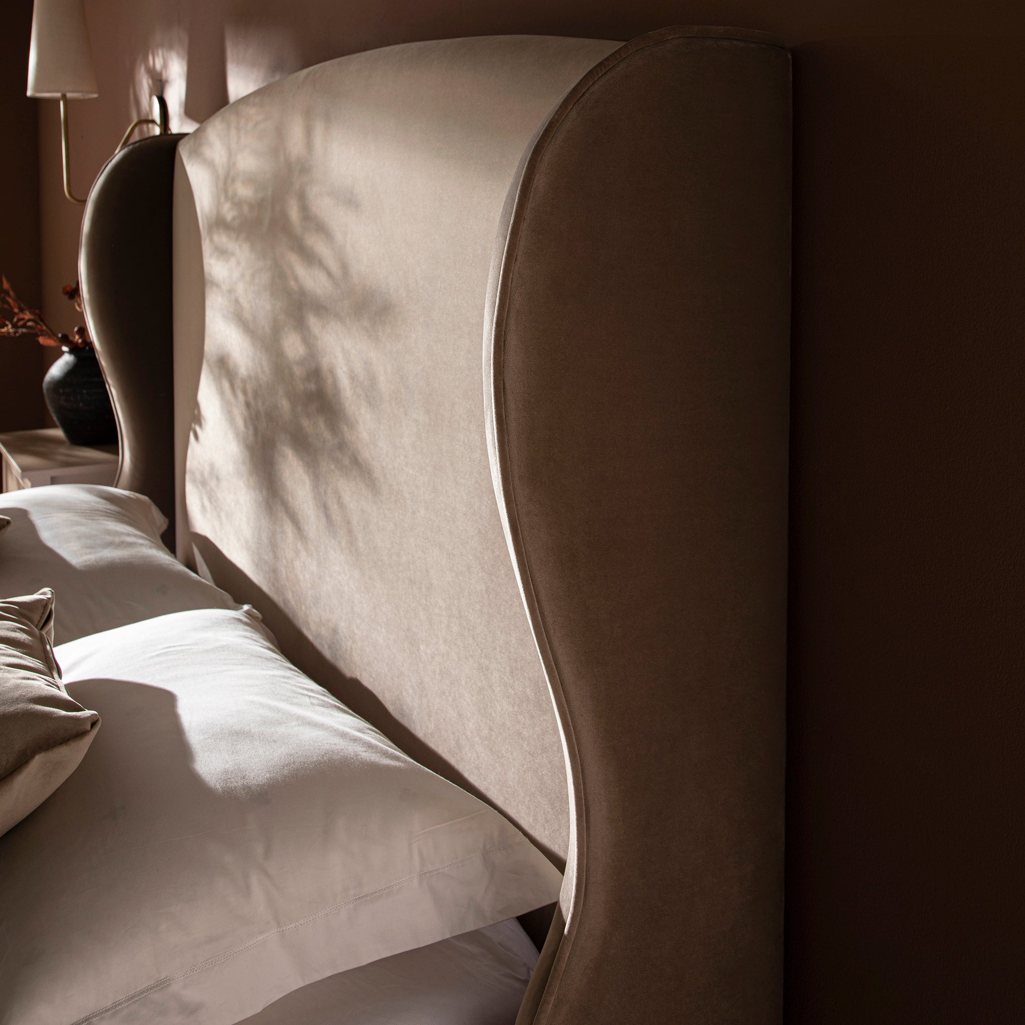 Aurelio Majesty Bed