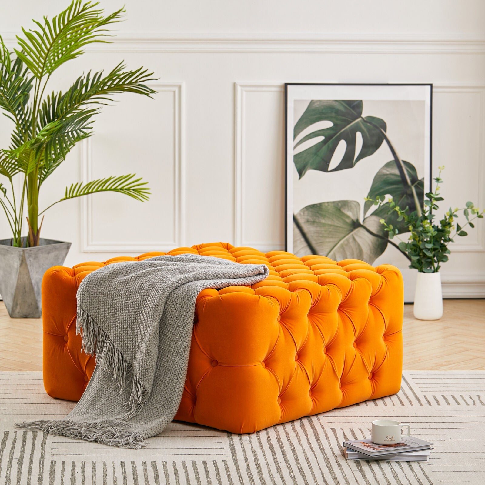 Velnora Ottoman